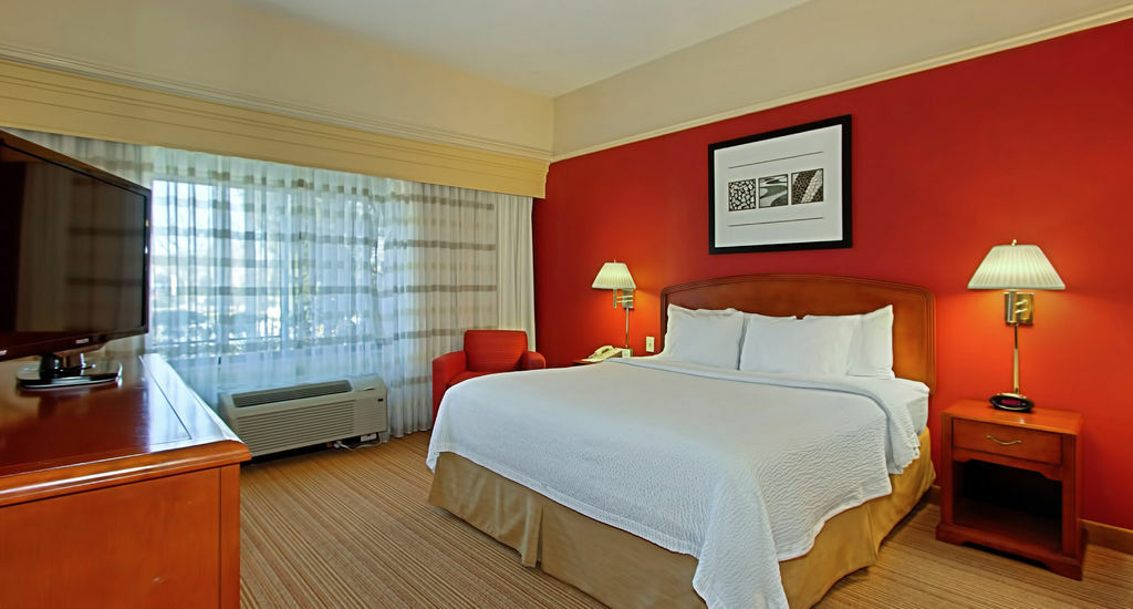Courtyard By Marriott Springfield Hotell Exteriör bild